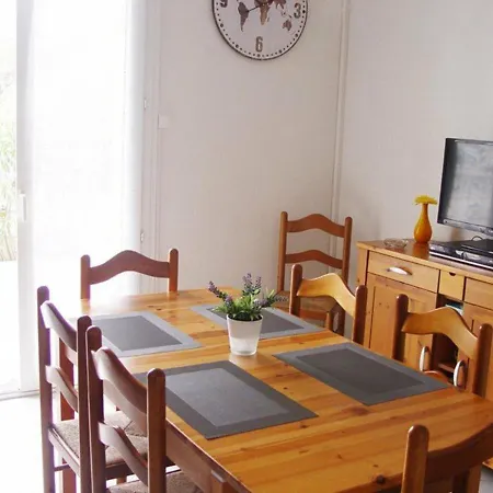 De 3 Pieces, 6-8 Couchages, 2 Terrasses, Parking Prive - Avenue De La Mediterranee - Fr-1-326-479 Apartment